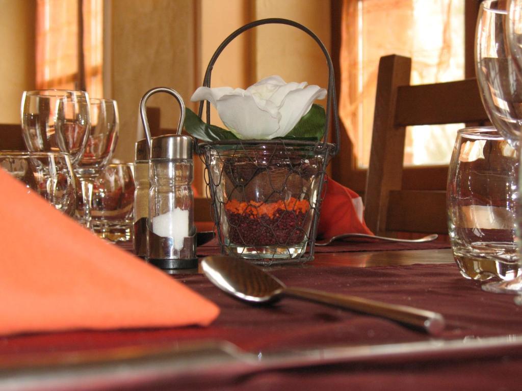Hotel Restaurant De L'Abbaye Clairvaux Экстерьер фото